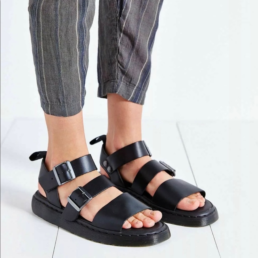 Dr Martens NWT Black Gryphon Unisex Sandals EU size 36